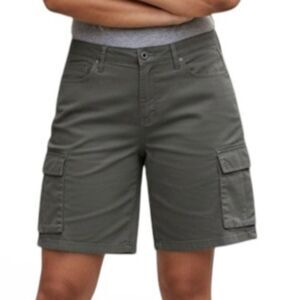 GOOD AMERICAN Twill Cargo Fatique Green Shorts, NEW! Size 16 Plus